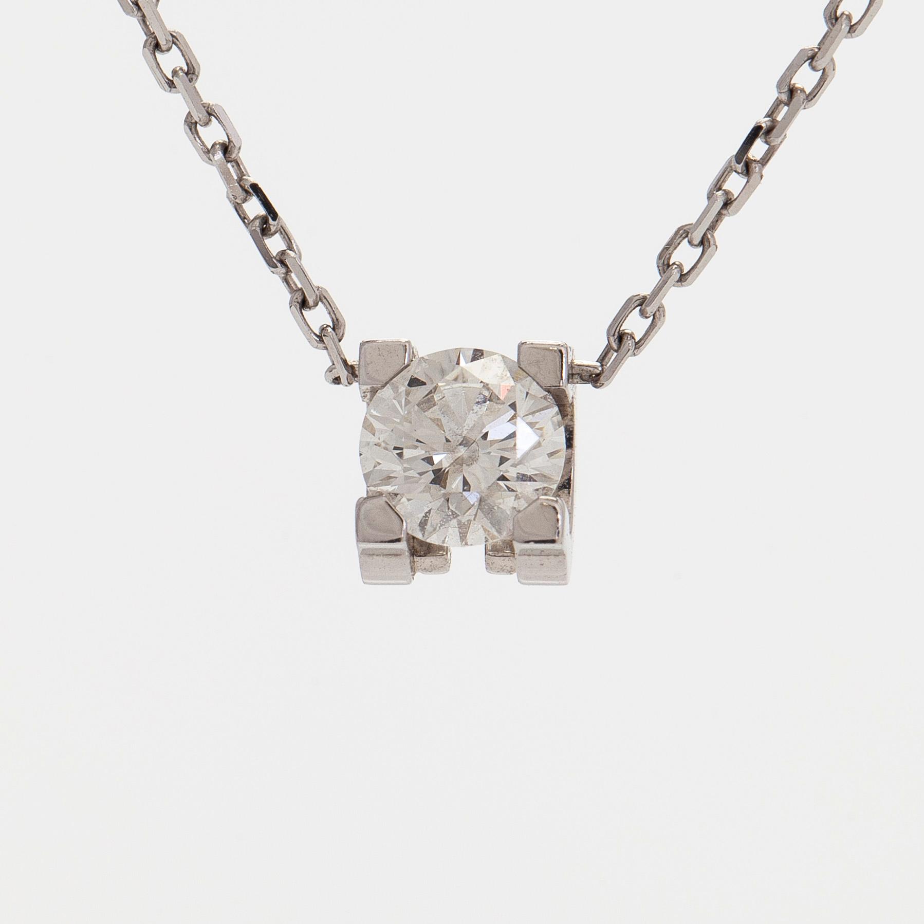 Cartier, kaulakoru, "C de Cartier", 18K valkokultaa ja briljanttihionttu timantti.