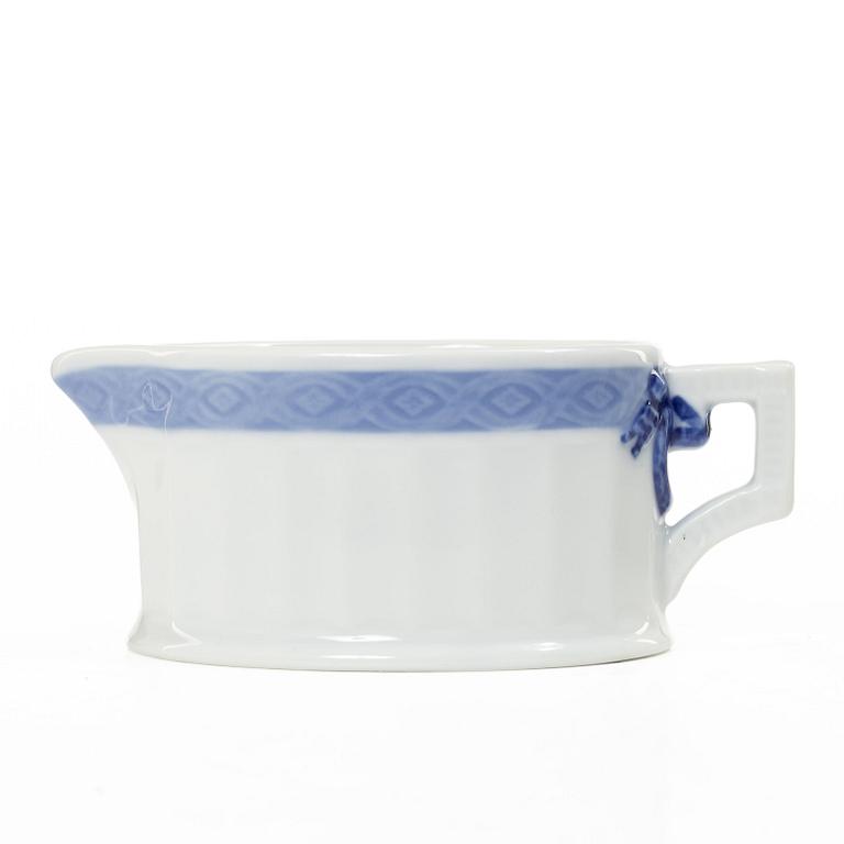 Royal Copenhagen, A 26 peice coffee set "Blue Vifte", Denmark.