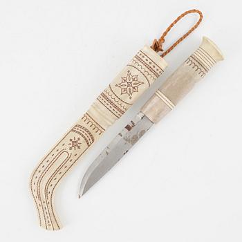 Thore Sunna, a reindeer horn knife, signed.