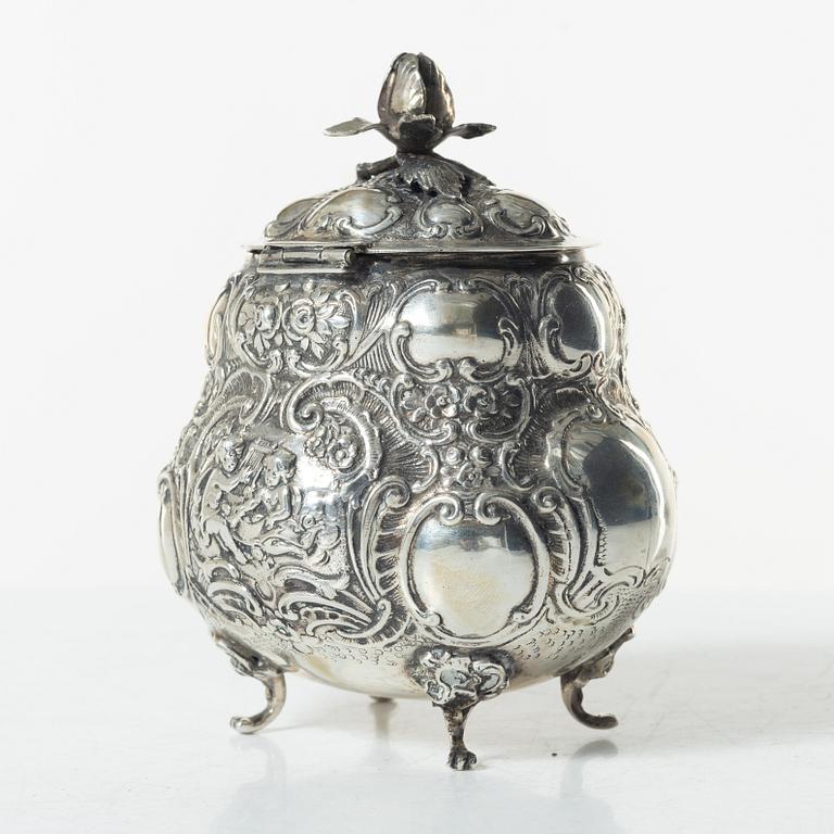 Sockerskål, silver, rokokostil, 1900-tal.