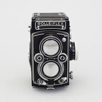 a German Twin-lens reflex camera, Rolleiflex 3.5 with Xenotar Lens by Franke & Heidecke,1950/60s.