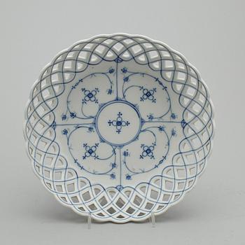 PARTI PORSLIN, 25 delar, bla. "Musselmalet", Royal Copenhagen.