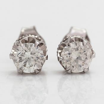 A pair of 14K white gold earrings with diamonds approx. 1.01 ct in total. Mikko Laine, Turku.