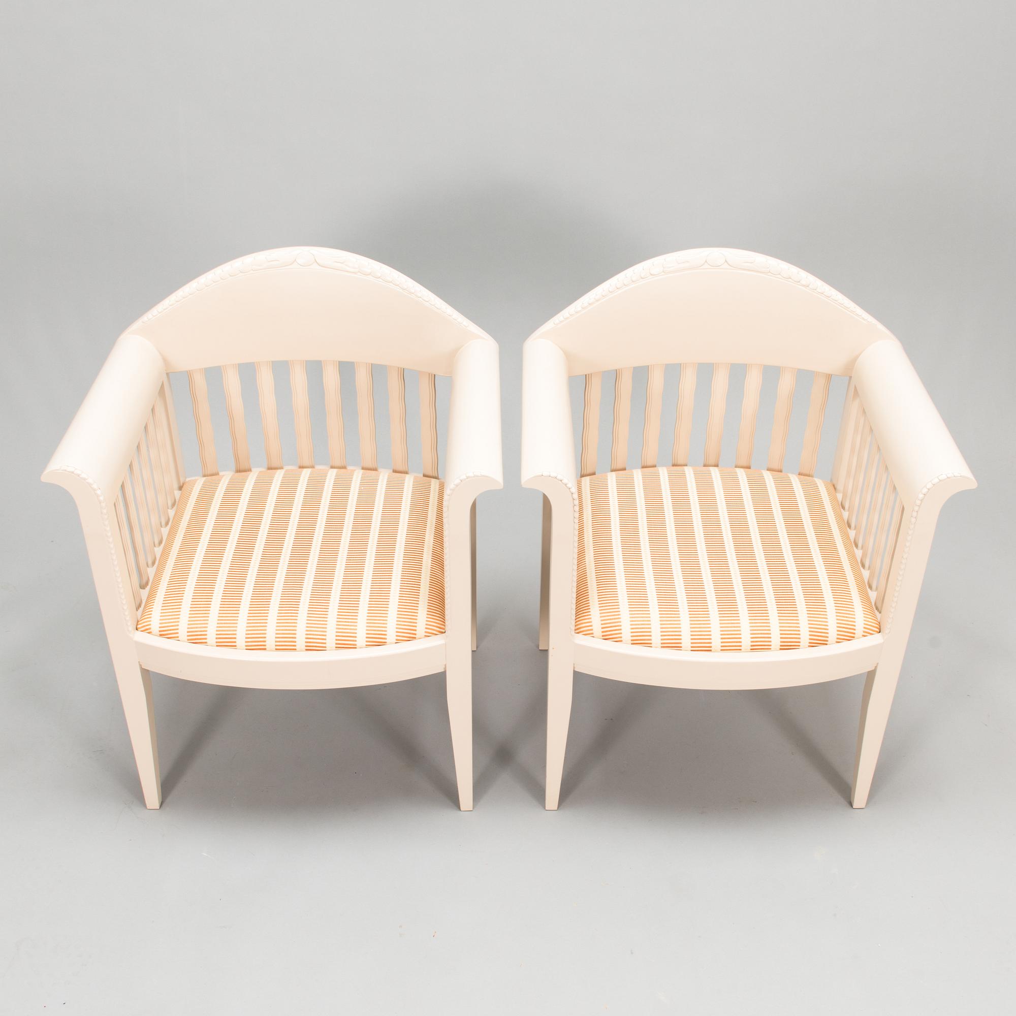 Eliel Saarinen, karmstolar, ett par, "White Suite (Hvitträsk)", Adelta 1980-tal.