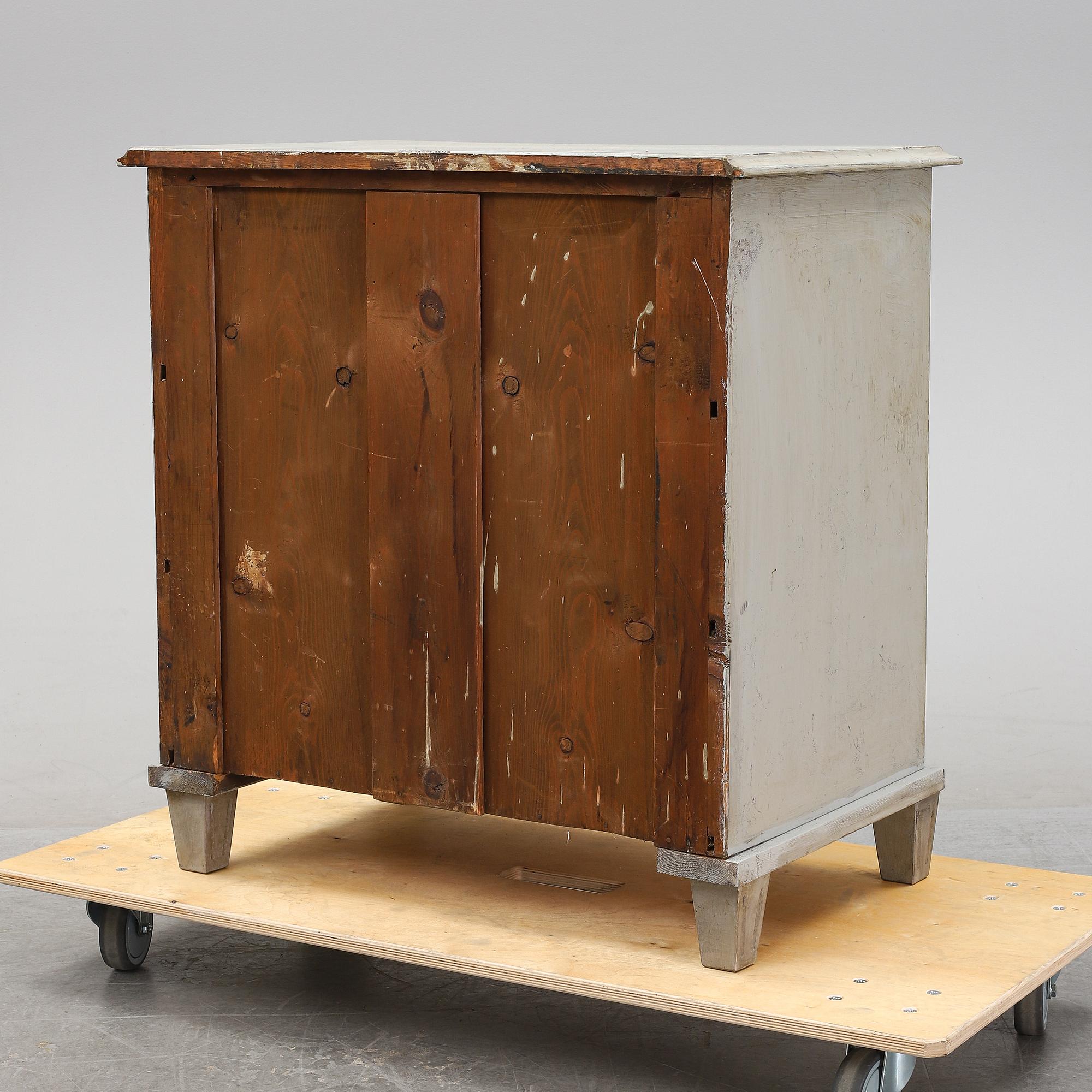 A Swedish painted chest of drawers, around the year 1900.