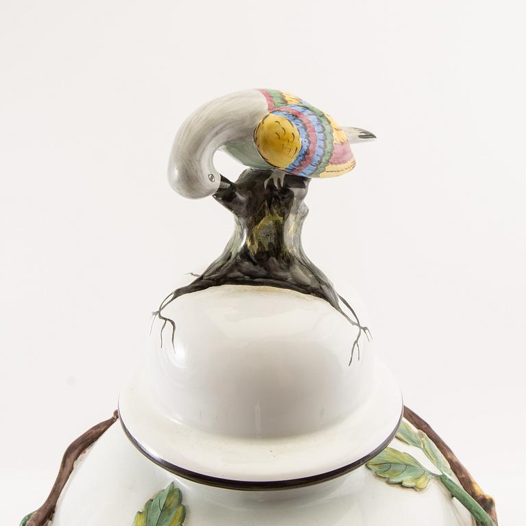 Urna med lock Rokoko-stil Rörstrand 1900-talets mitt flintgods.