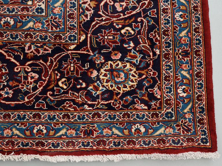 MATTA, old Keshan. Ca 360x268 cm.