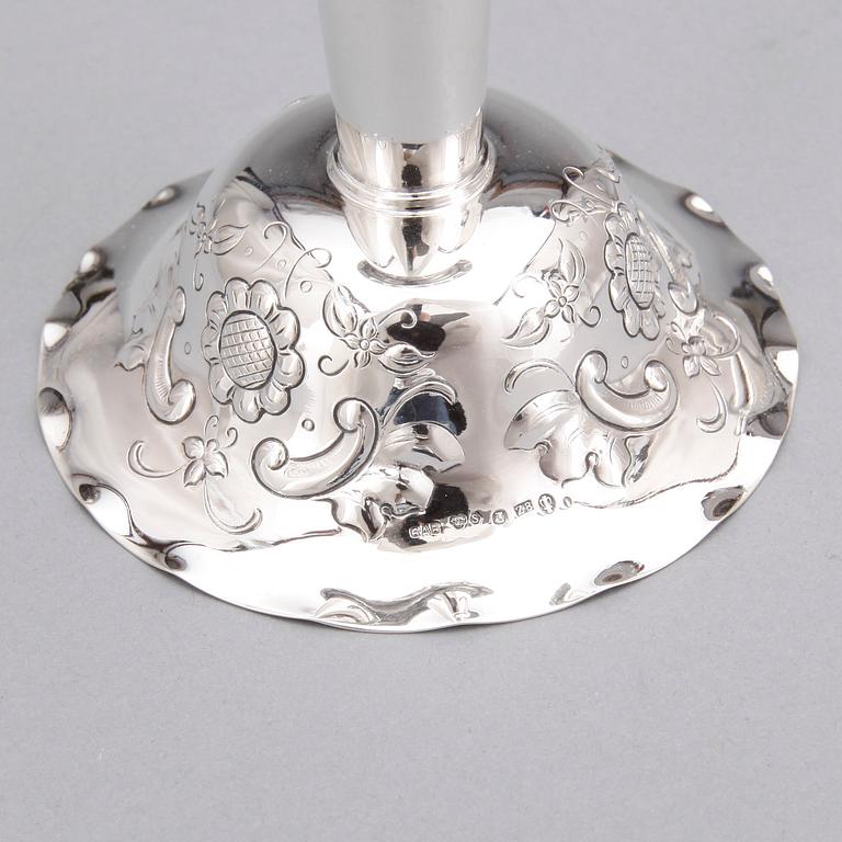 LJUSSTAKAR, ett par, silver, GAB, Stockholm, 1950.
