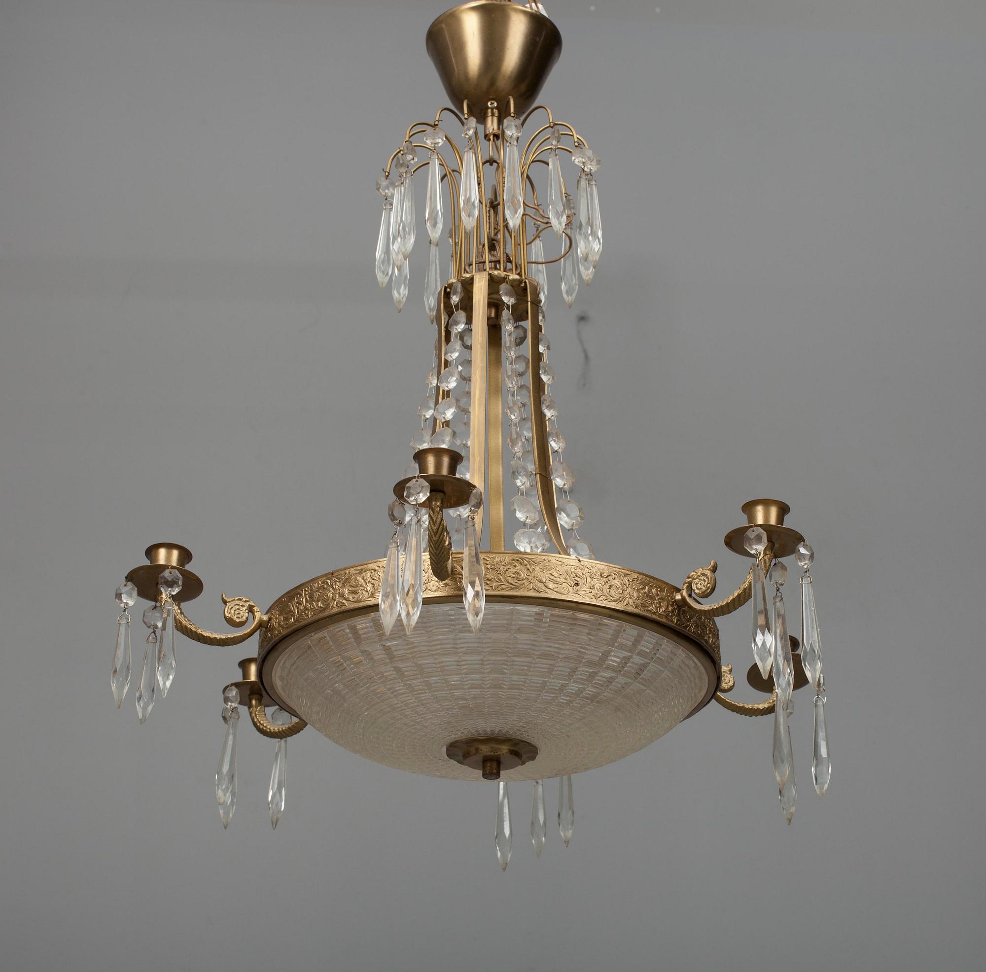 TAKKRONA, Empirestil, 1900-talets senare hälft.