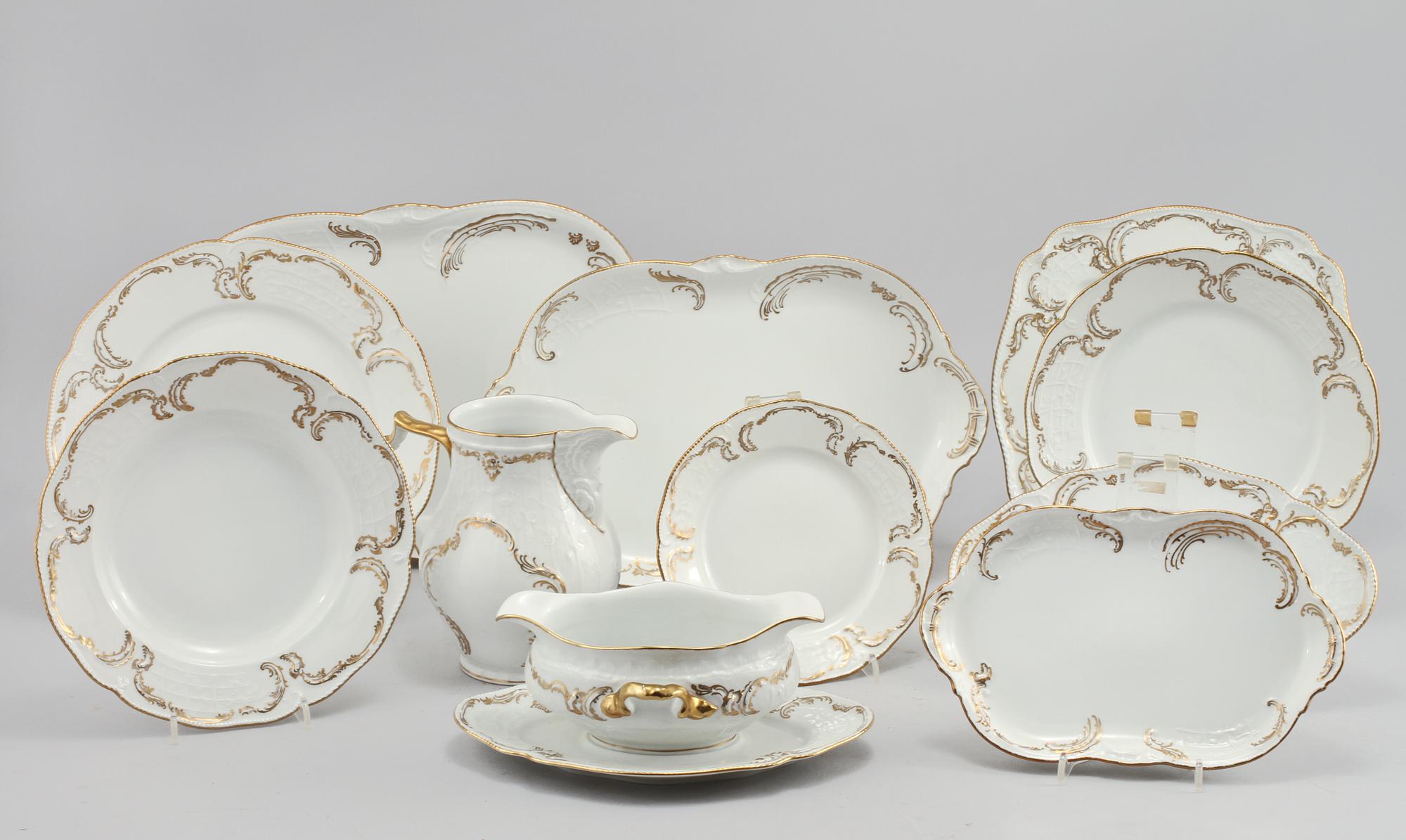 SERVISDELAR, 58 st, porslin, "Sanssouci", Rosenthal, 1900-tal.