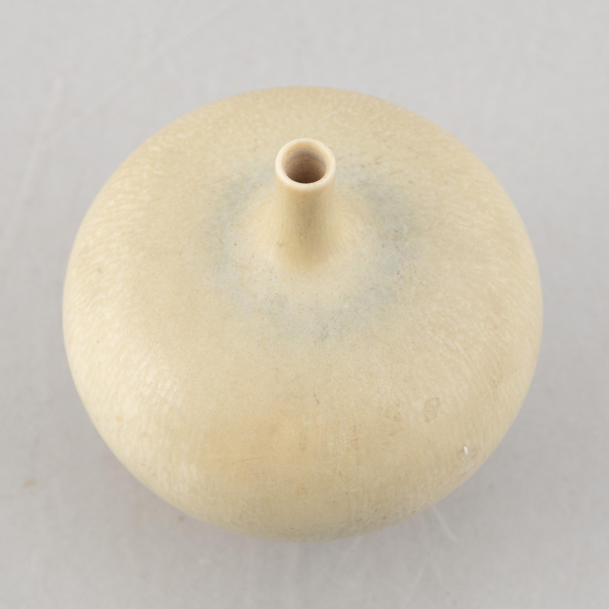Berndt Friberg, a stoneware vase, Gustavsberg 1968.