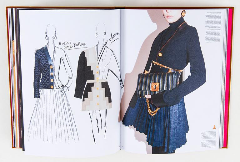 Schiaparelli, A book,  Ready-to-Wear Fall / Winter 2023-2024.