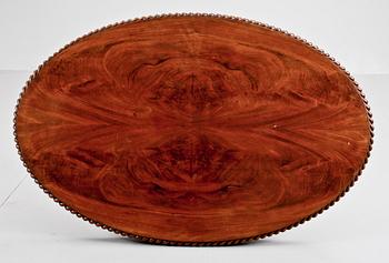 DIVANBORD, nyrokoko, 1800-talets andra hälft.