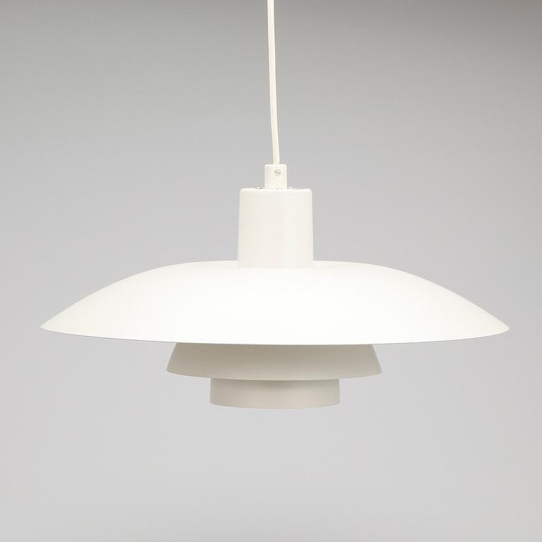 TAKLAMPA, PH-4, Poul Henningsen för Louis Poulsen Danmark. Höjd ca 18 cm.