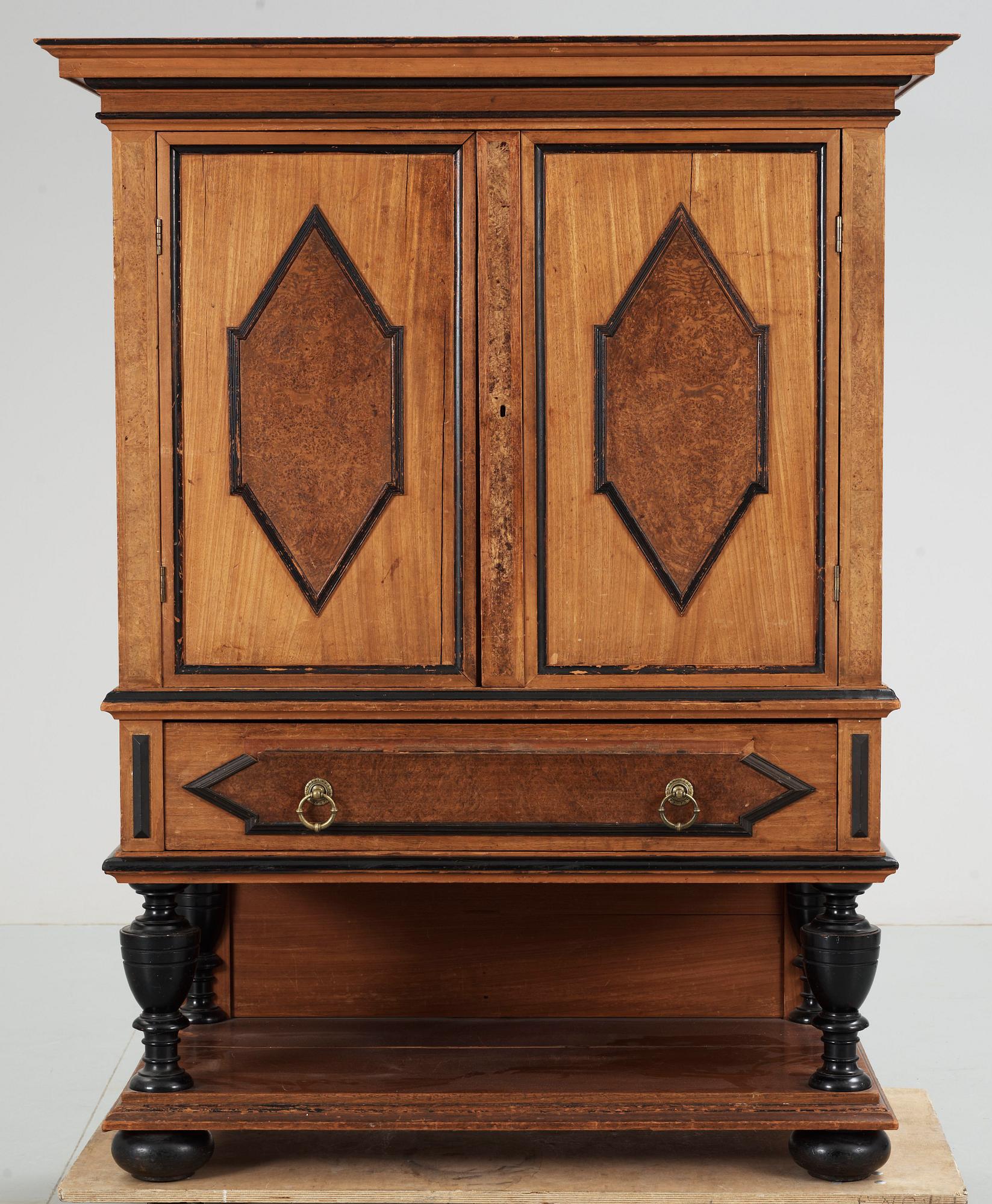 SKÅP, barockstil, 1800-tal.