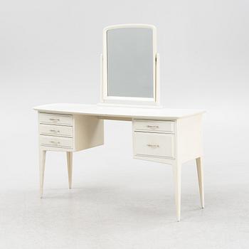 A mid 20th century dressing table.