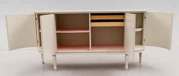 SIDEBOARD, gustaviansk stil, 1900-talets andra hälft.