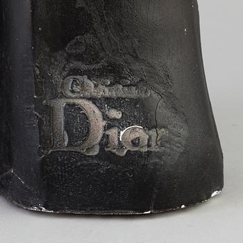 MANNEKÄNGDOCKA, bemålat gips. Christian Dior, troligen 1930-tal.