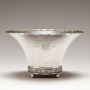 SKÅL, silver, Hallbergs, 1929, vikt ca 420g.