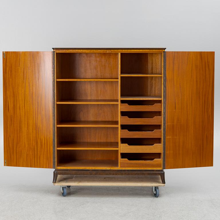 Linneskåp, Swedish Modern, 1940-tal.