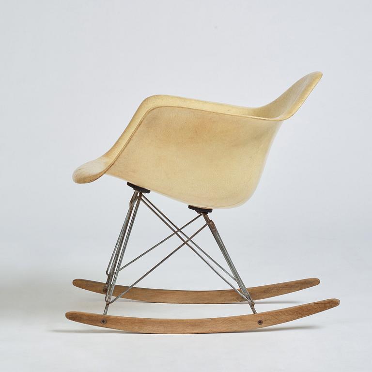 Charles & Ray Eames, "RAR", rope edge, gungstol, Zenith Plastics / Herman Miller 1950-tal.