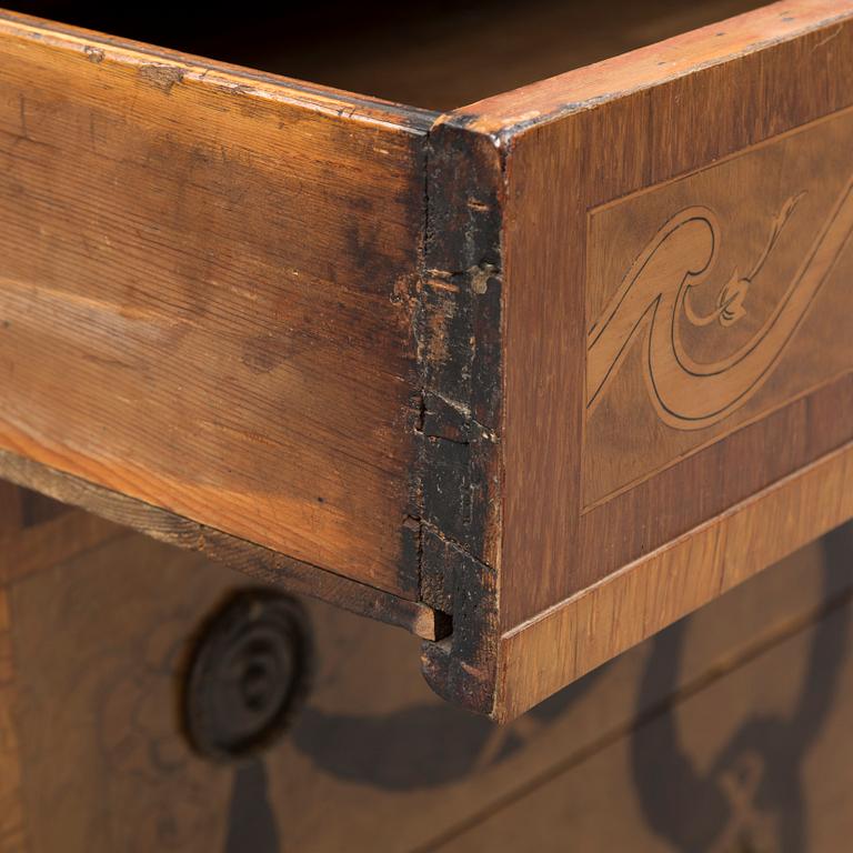 An 18th century Gustavian chest of drawers.