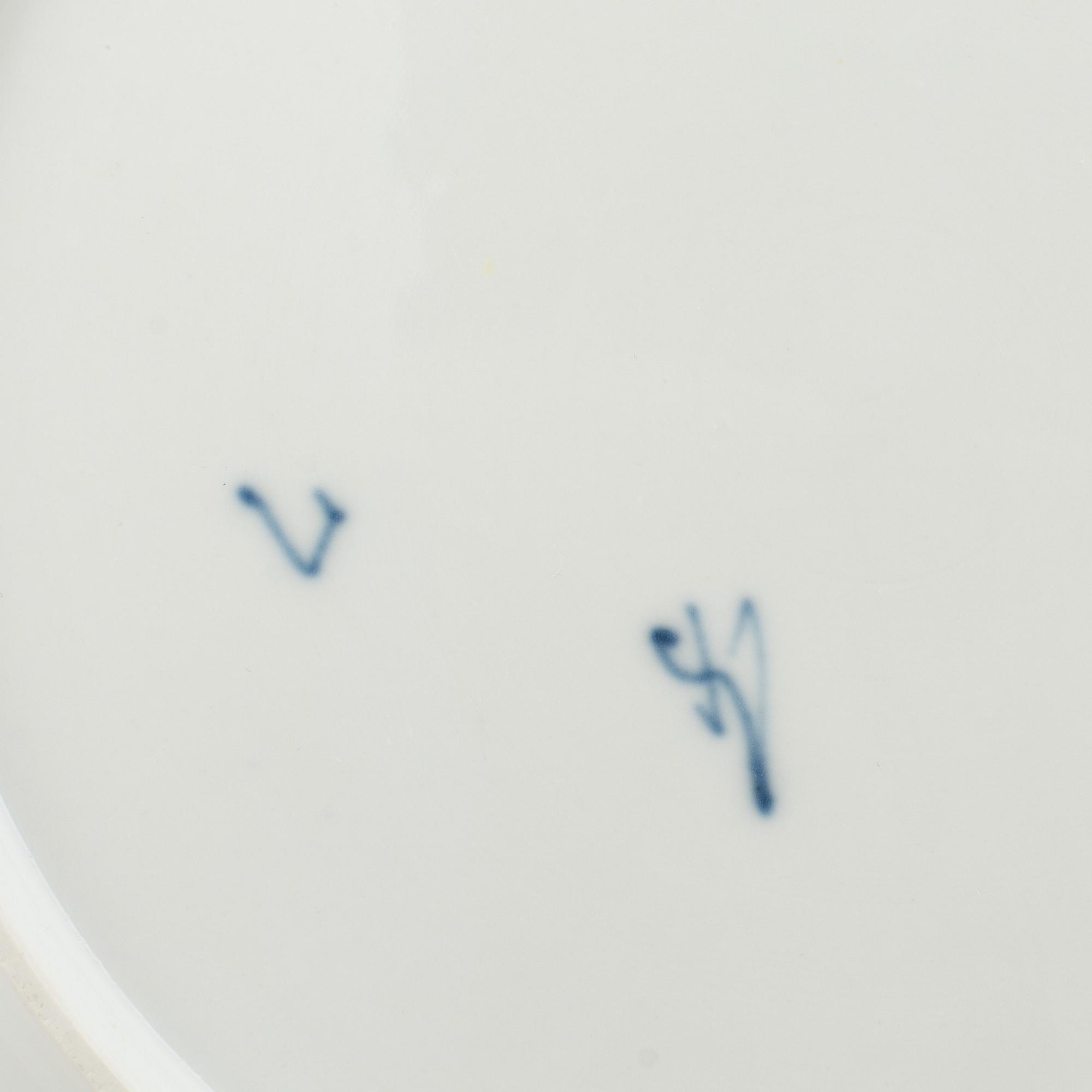A set of eleven German porcelain plates, Fürstenberg, 19th century.