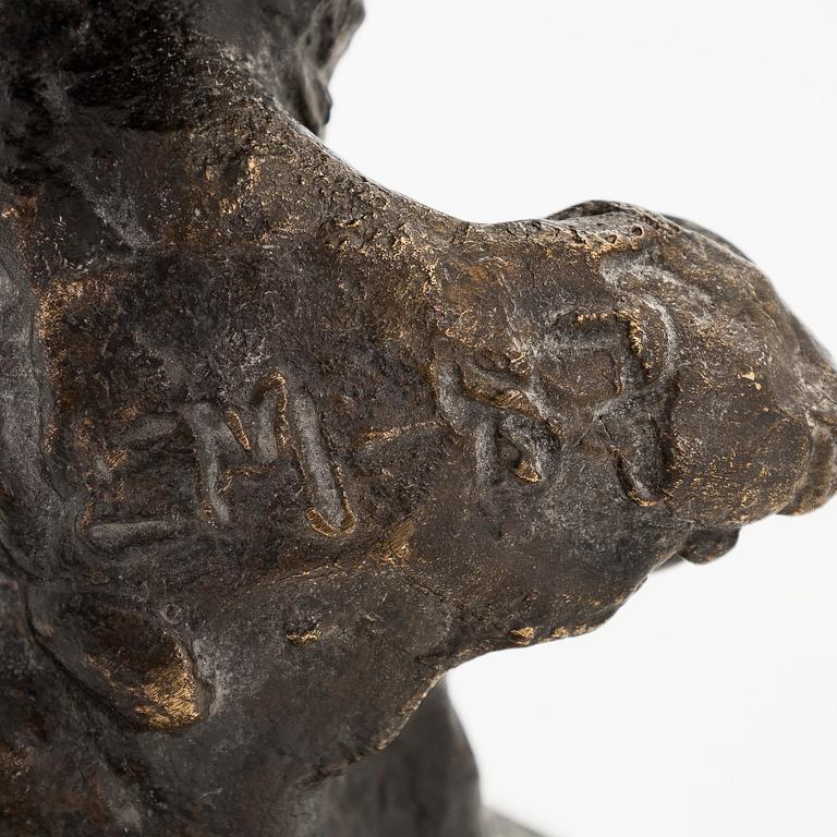 Erkki Mykrä, Bust of a Woman.