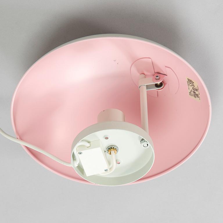 Louis Poulsen, seinävalaisinpari, malli 33058/"PH Hat", Tanska.