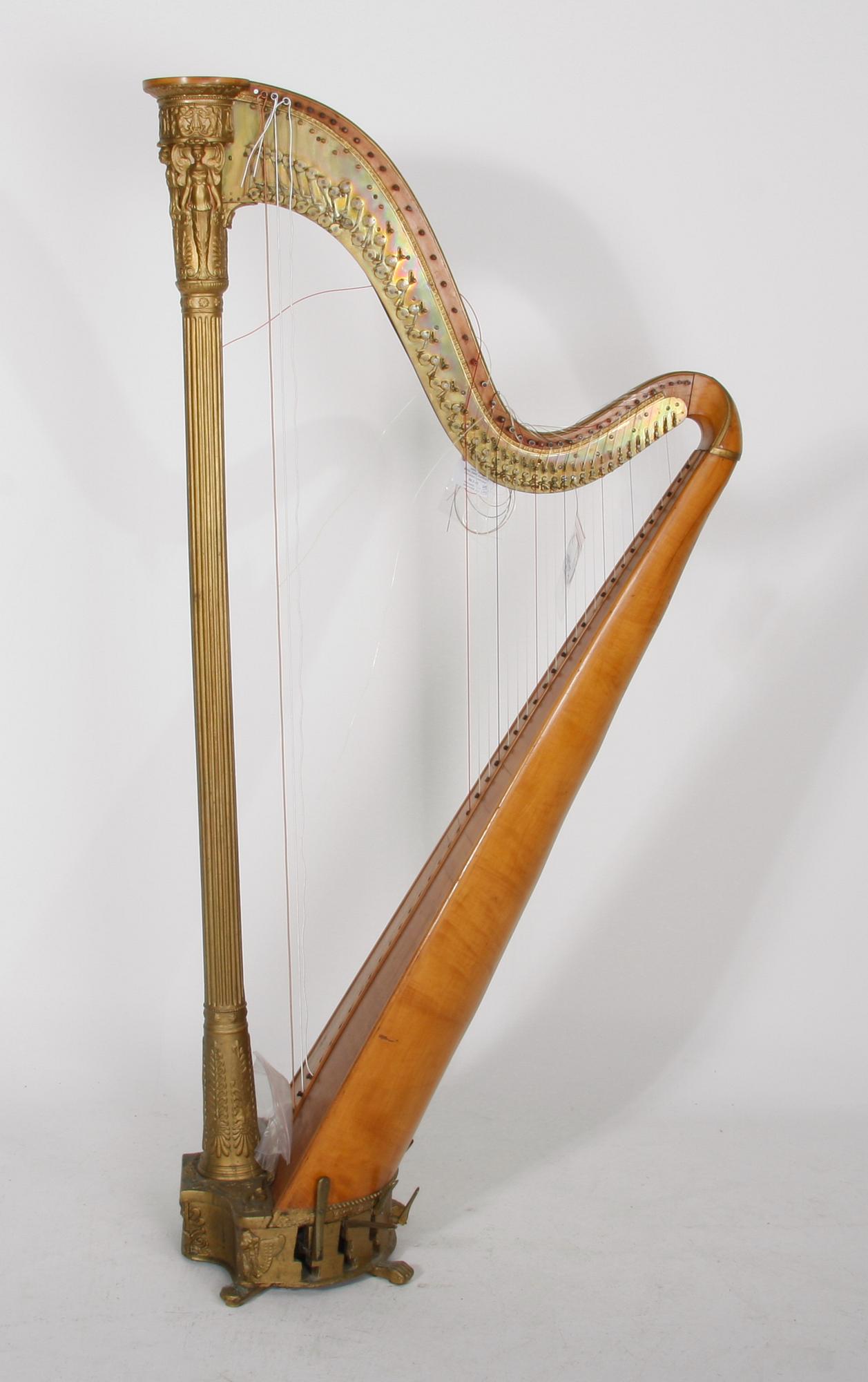 GOLVHARPA. 1800-talets första hälft.