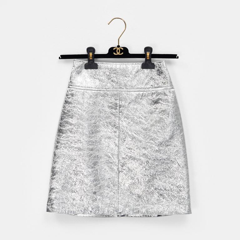 Chanel, skirt, metallic lamb leather, size 34.