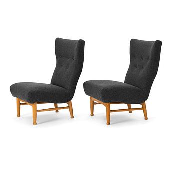 109. Elias Svedberg, a pair of easy chairs, Nordiska Kompaniet 1940s. Swedish Modern.