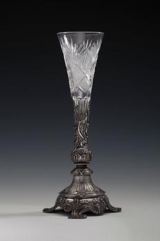 VAS, 84 silver, slipad kristall. Fabergé Moskva 1899-1914. Kontrollmästare Ivan Lebedkin. Höjd 36 cm.