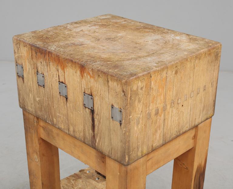 SLAKTARBÄNK, 1900-talets första del.