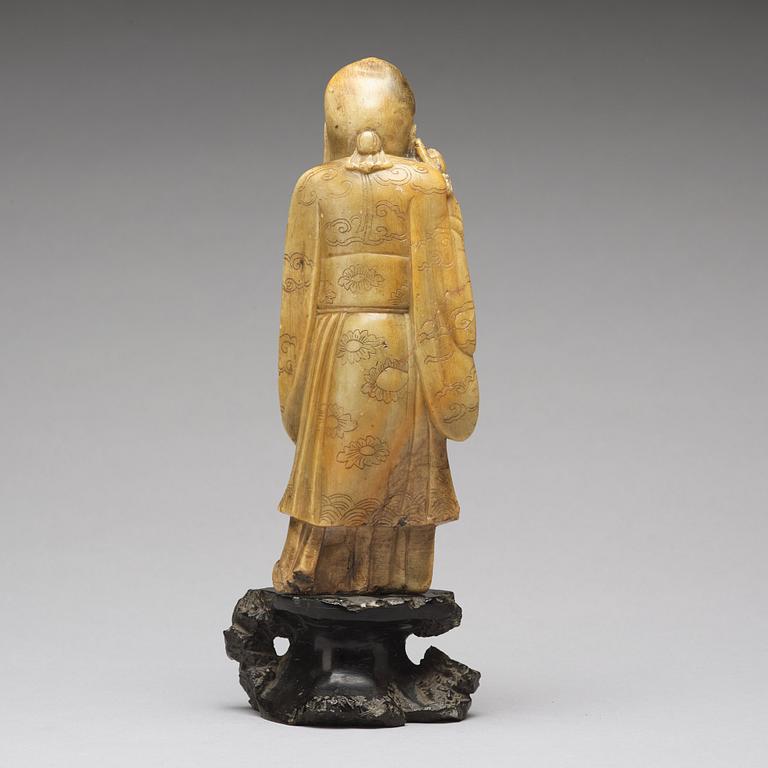 A Chinese soapstone sculpture of Laotzi, late Qing dynasty, circa 1900.