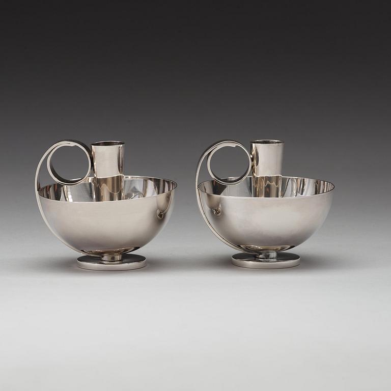 A pair of Olaf Staehr-Nielsen silver candlesticks, Köpenhamn 1944-45.