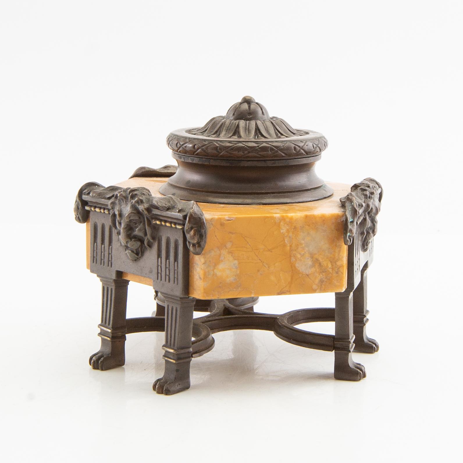 Bläckhorn Empire-stil 1900-talets början.