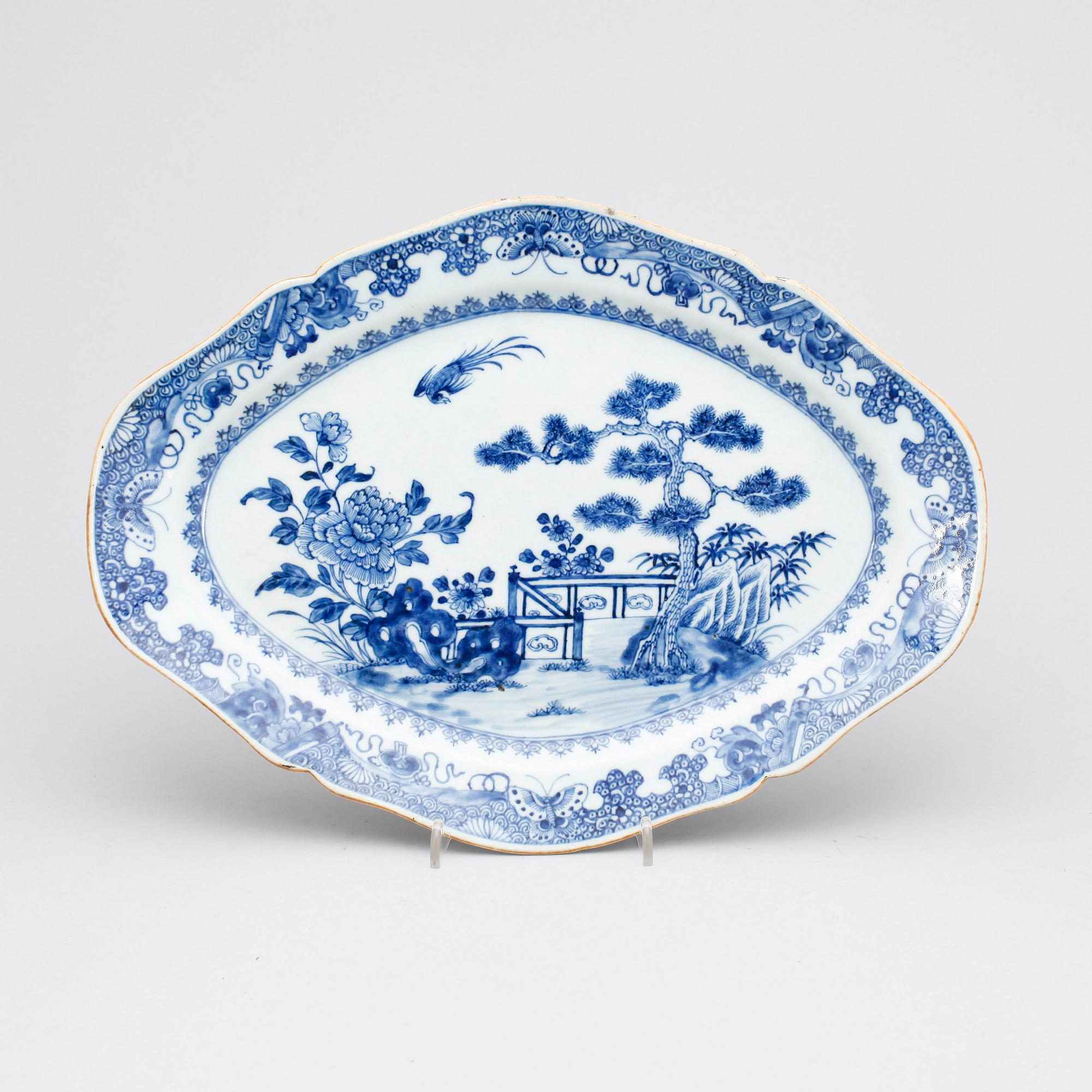STEKFAT, porslin, Kina, Qianlong 1736-1795.