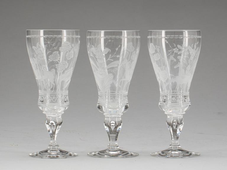 VINGLAS, 3 st. Glas, Kosta. "Dalecarlia", design Vicke Lindstrand 1962-65.