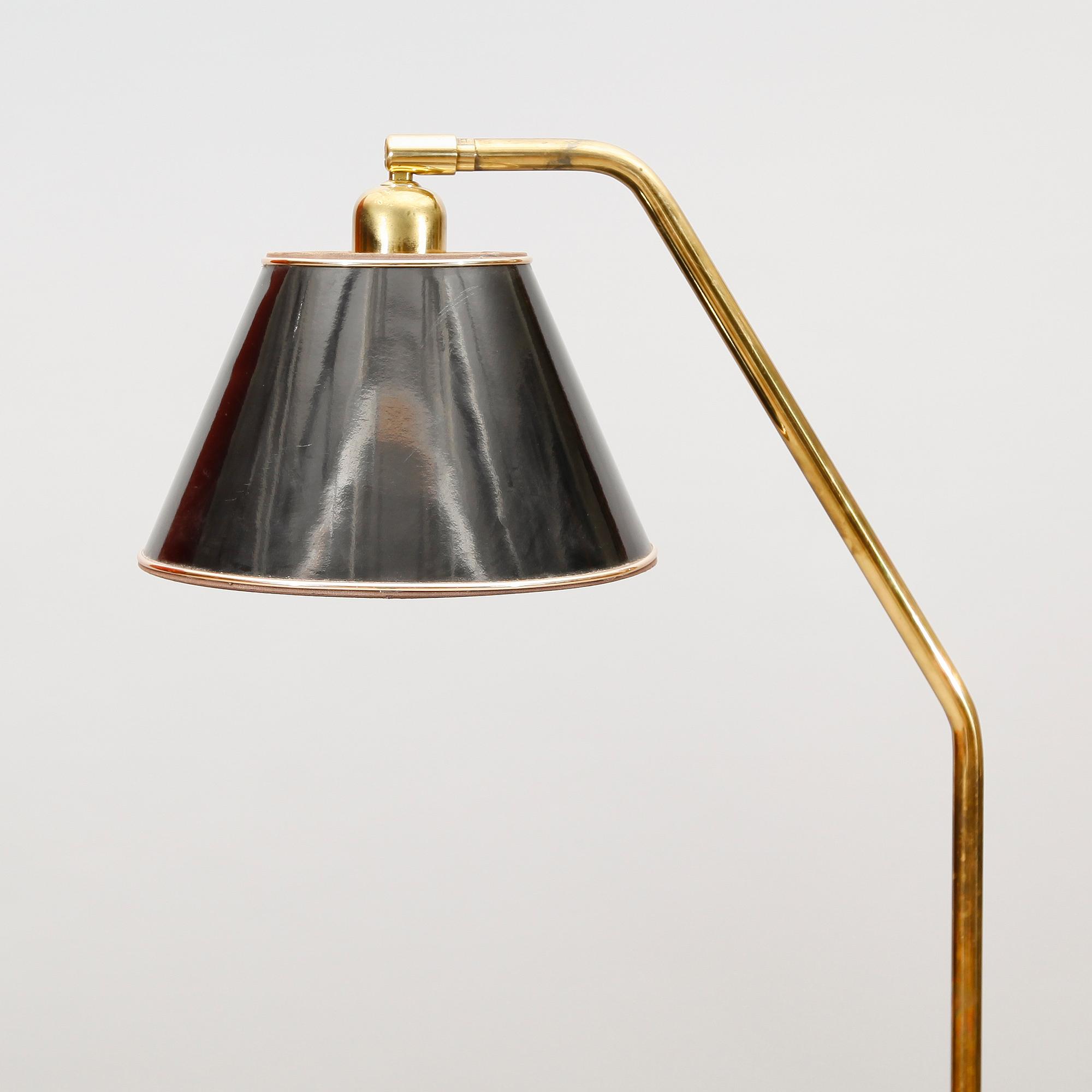 GOLVLAMPA, Nya Öia, 1900-talets andra hälft.