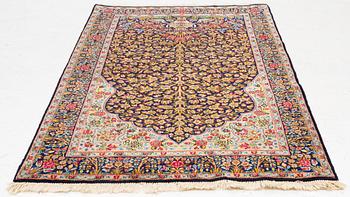 Carpet, Kirman, approx. 210 x 125 cm.
