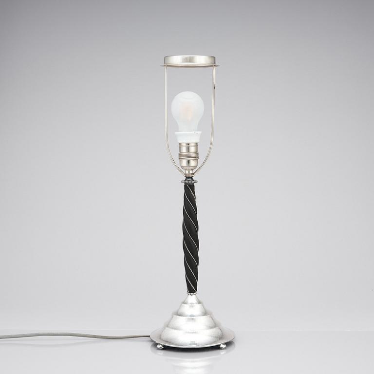 K. Anderson, bordslampa, Stockholm 1926, silver och svärtat trä.