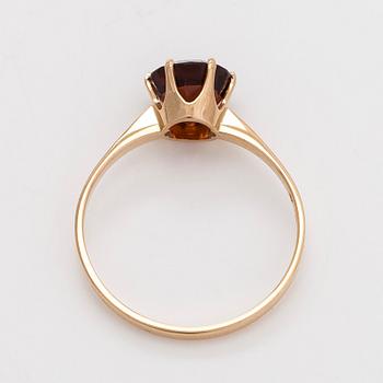 Ring, 14K guld och turmalin, finska stämplar 1996.