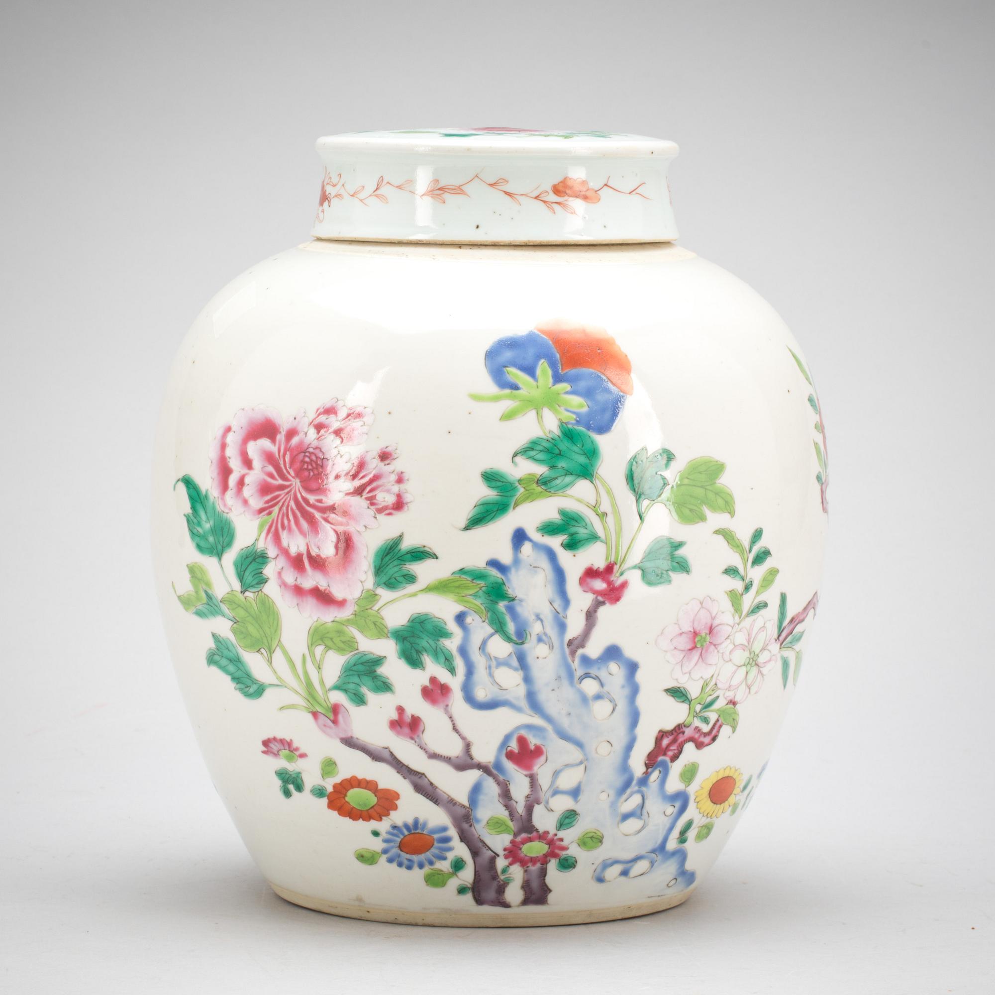 BOJAN MED LOCK, porslin, Kina, 1800-tal.