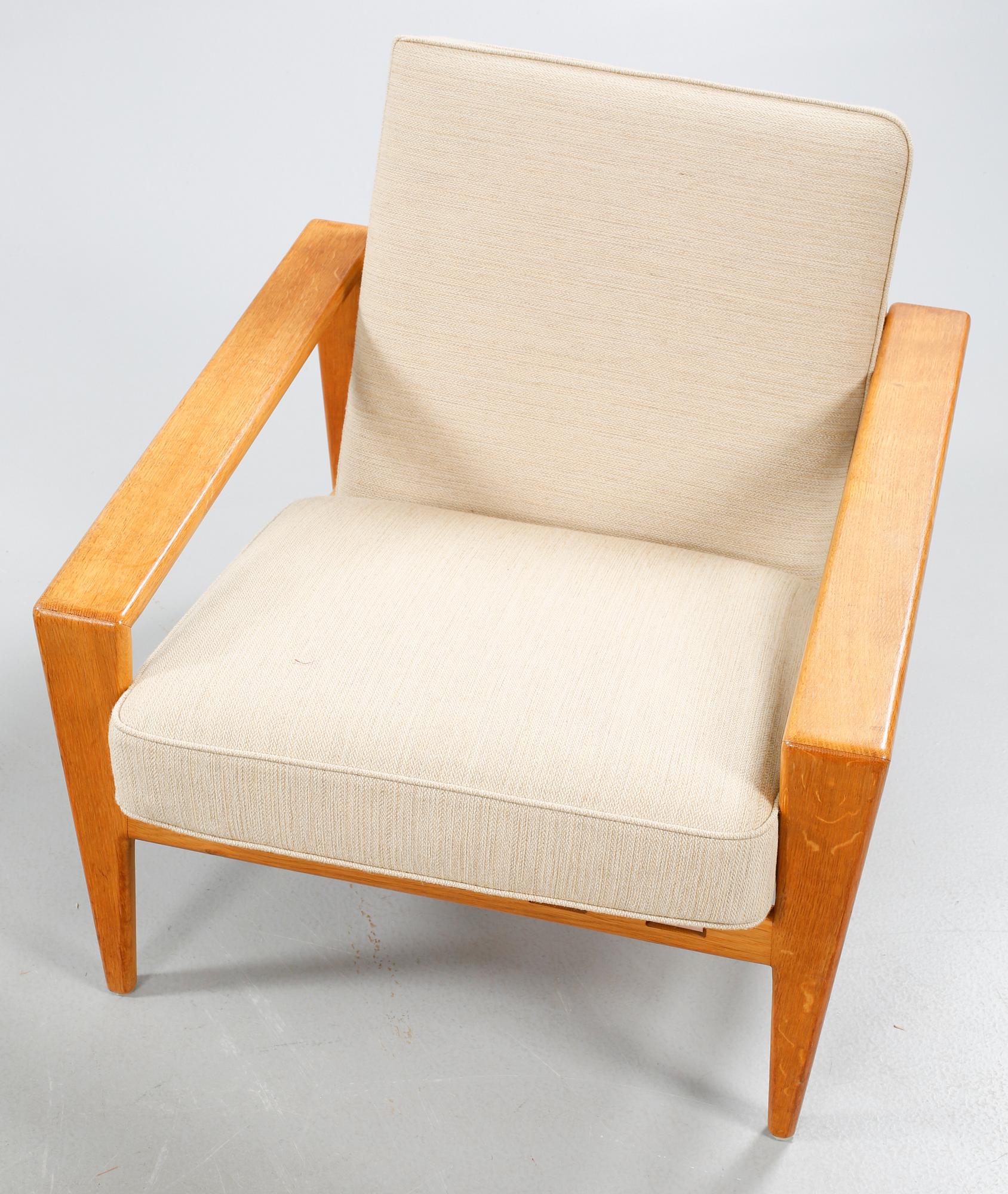 A pair of arm chairs by Svante Skogh, from the third qourter of the 20th century.