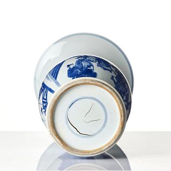 A large blue and white 'yenyen' vase, China, 20th century.