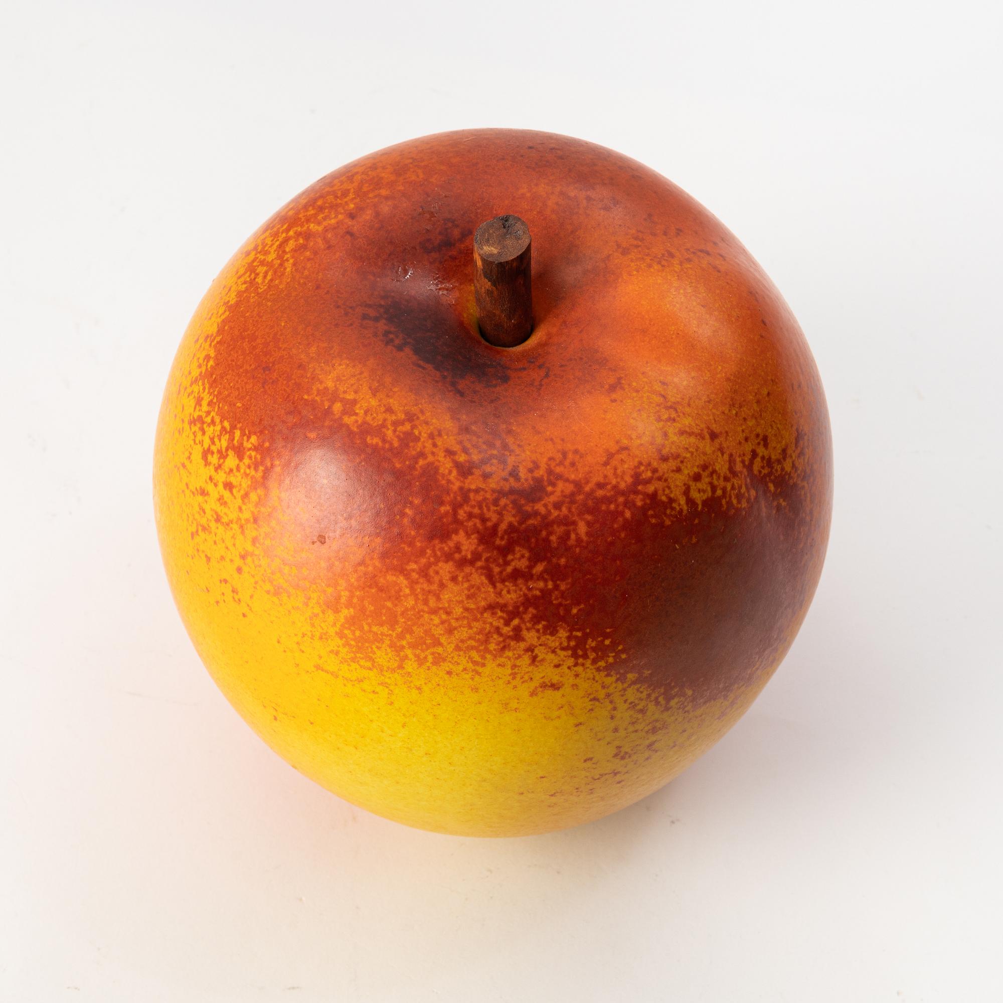Per Hammarström, a stoneware sculpture opf an apple, signed.