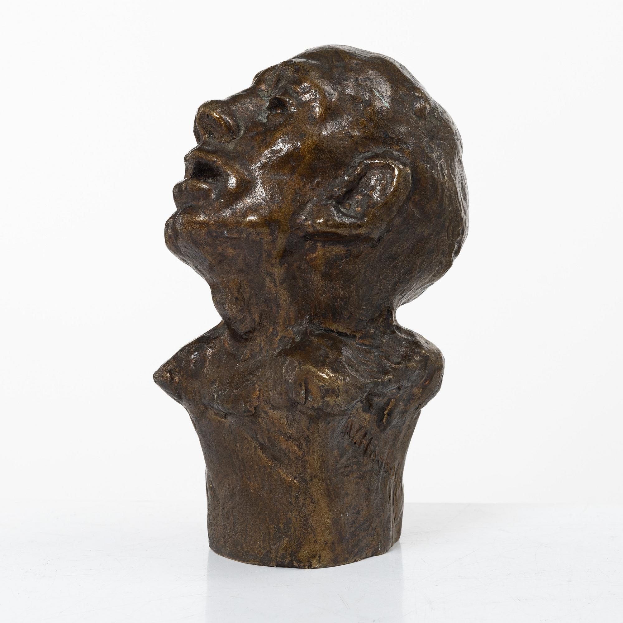 Helge Högbom, Bust.