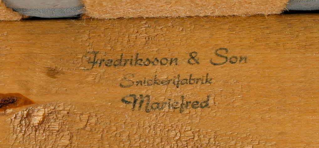 KARMSTOL, Gripsholmsmodell, 1900-talets andra hälft.
