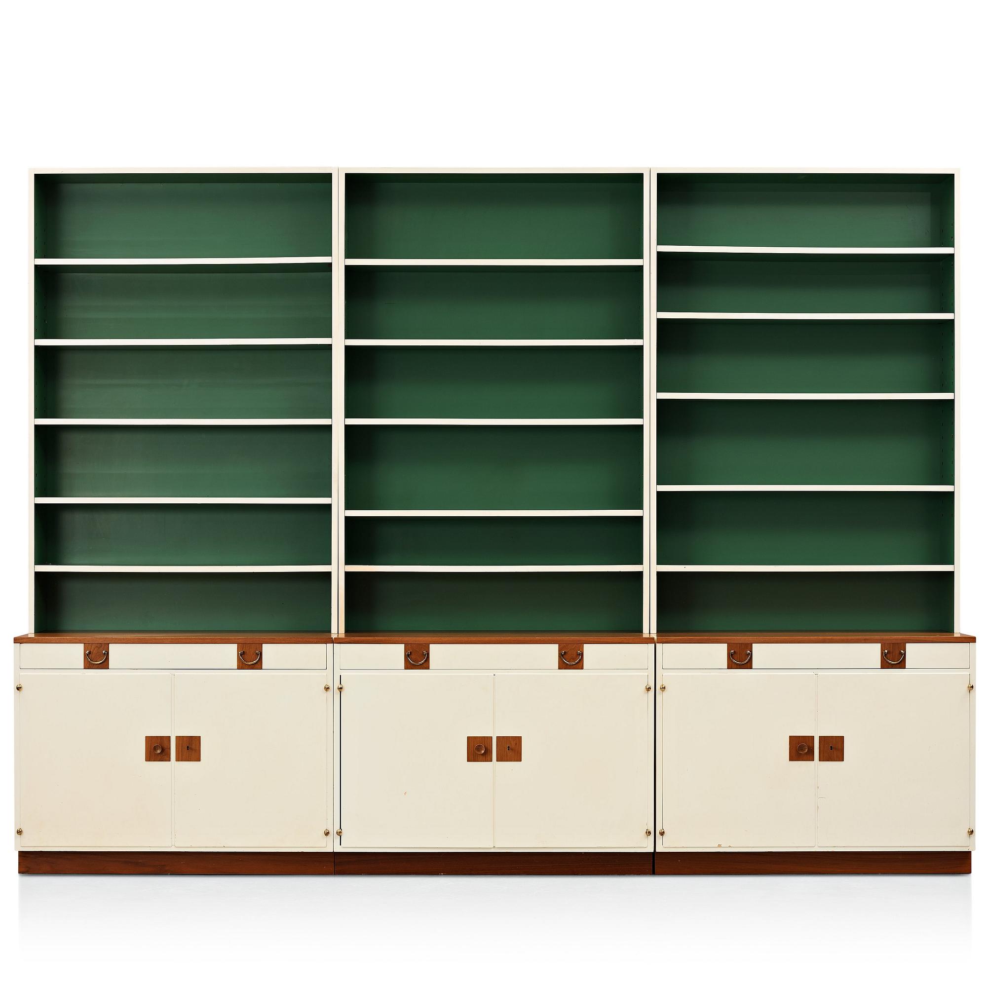 Josef Frank, bokhyllor, 3 st, Firma Svenskt Tenn, modell 2255, 1900-talets mitt, proveniens Estrid Ericson.